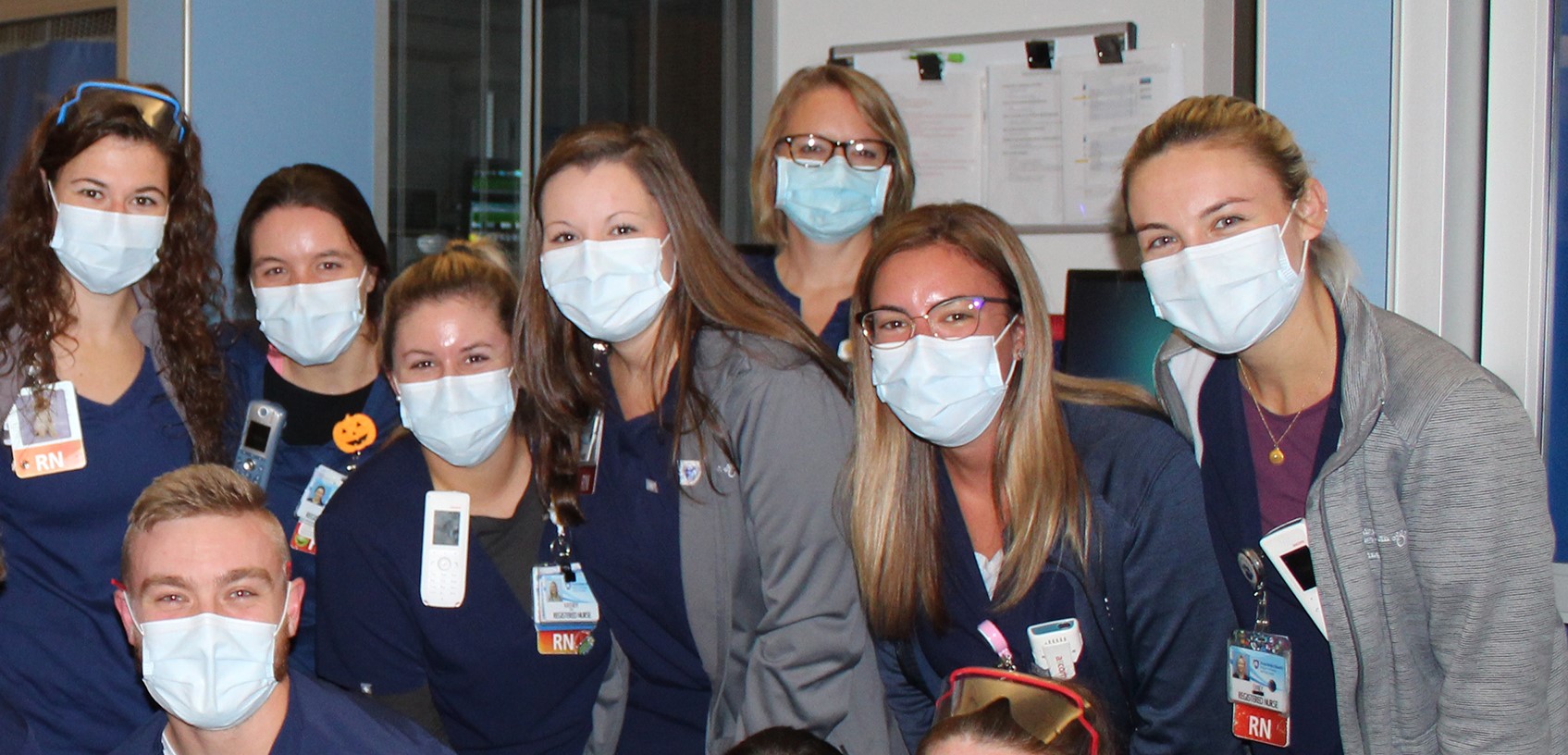 Graduate Nurses from Penn State Health Hershey Medical Center gather for a group photo. 2021