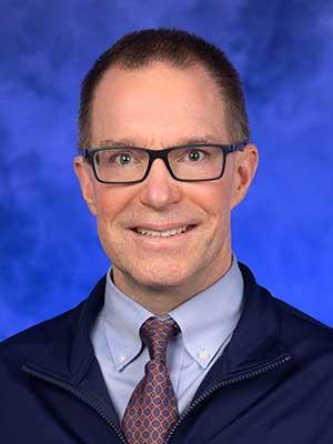 Ken Linder, professional head and shoulders photograph.