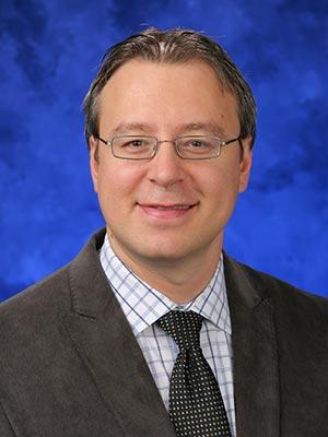 George Lucian Moldovan professional head and shoulders photograph.